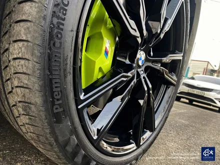 BMW X6 M50d 747M 22인치 블랙유광 휠도색 + 애시드 그린 캘리퍼 도색 / 용인 처인구