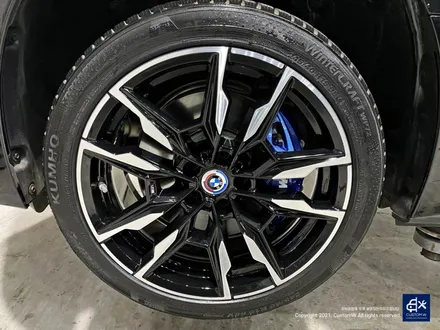 BMW i4 M50 기존 도색 제거 약품 박리 후, 블랙 폴리시 휠 + 블루 캘리퍼 도색 / 용인 처인구