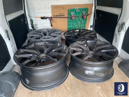 휠 수리 도색 불량 / BMW M4 763M 타 업체 잘못된 휠도색 약품 박리 / 페인트 제거 후, 사틴 블랙 휠 도색 재작업 + 카본 세라믹 골드 캘리퍼 도색 / 용인 처인구