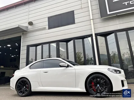 BMW 신형 G87 M2 930M 블랙유광 휠도색 + 레드 캘리퍼 도색 / 용인 처인구