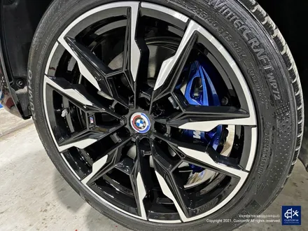 BMW i4 M50 기존 도색 제거 약품 박리 후, 블랙 폴리시 휠 + 블루 캘리퍼 도색 / 용인 처인구