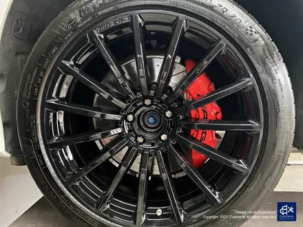 벤츠 GT43 AMG 휠수리 후 블랙유광 휠도색 + 레드 캘리퍼 도색 / 용인 처인구
