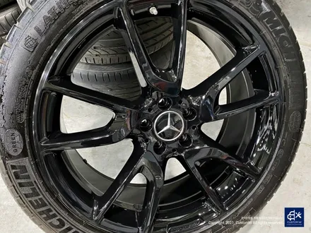 벤츠 GLC43 AMG 휠수리 후 블랙유광 휠도색 + 카본 세라믹 골드 캘리퍼 도색 / 용인 처인구
