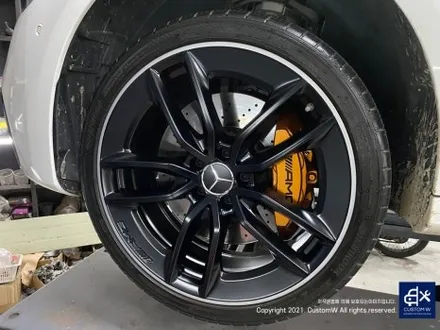벤츠 E53 AMG 무광 블랙 실버 투톤 휠 도색 + 카본 세라믹 골드 캘리퍼 도색 / 용인 처인구