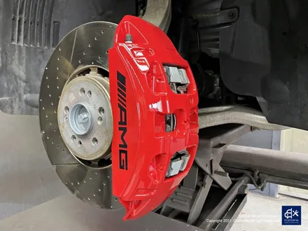 벤츠 GLE53 AMG 잘 못된 휠수리 박리 제거 후, 블랙유광 휠도색 + 레드 캘리퍼 도색 / 용인 처인구