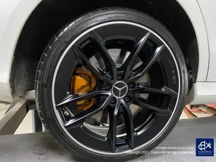 벤츠 E53 AMG 무광 블랙 실버 투톤 휠 도색 + 카본 세라믹 골드 캘리퍼 도색 / 용인 처인구