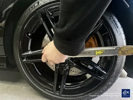 벤츠 A45 AMG 휠수리 후 블랙유광 휠도색 + 카본 세라믹 골드 캘리퍼 도색 / 용인 처인구