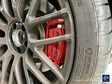 벤츠 C63 AMG 쿠페 휠수리 후 무광블랙 휠도색 + 레드 캘리퍼 도색 / 용인 처인구