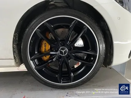 벤츠 E53 AMG 무광 블랙 실버 투톤 휠 도색 + 카본 세라믹 골드 캘리퍼 도색 / 용인 처인구