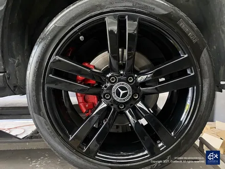 벤츠 GLK220 휠수리 후 블랙유광 휠도색 + 부식 제거 후 레드 캘리퍼 도색 / 용인 처인구