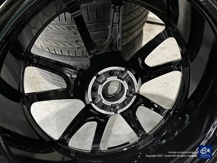 벤츠 GLC43 AMG 휠수리 후 블랙유광 휠도색 + 카본 세라믹 골드 캘리퍼 도색 / 용인 처인구