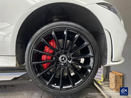 벤츠 CLS400d 휠수리 후 블랙유광 휠도색 + 레드 캘리퍼 도색 / 용인 처인구