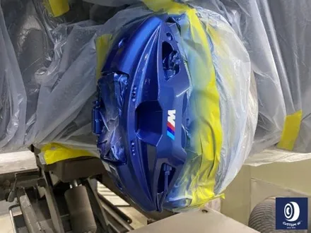 BMW 휠.. 왜 이렇게 만들까... 휠에 장착된 플라스틱 커버는 무슨 의미가 있나? 경량화? 디자인? 신형 740D 신0차 출고 작업 휠 커버 + 휠 블랙 도색 + 캘리퍼  도색 / 용인 처인구