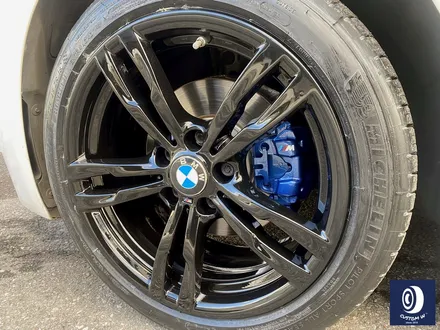 BMW F30 320d 441M 휠 상처 수리 후, 블랙 유광 휠도색 + 부식 녹 제거 후, 블루 캘리퍼 도색 / 용인 처인구