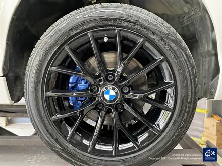 BMW 118d 휠수리 후 블랙유광 휠도색 + 블루 캘리퍼 도색 / 용인 처인구