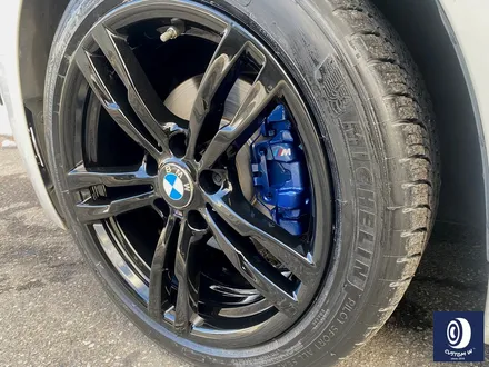 BMW F30 320d 441M 휠 상처 수리 후, 블랙 유광 휠도색 + 부식 녹 제거 후, 블루 캘리퍼 도색 / 용인 처인구