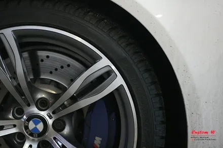 결국 또 콜라보... BMW M5와 520D 럭셔리 1개씩의 휠수리(다이아몬드컷팅 휠복원) / 용인 처인구