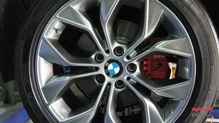 BMW X4의 림 프로텍터의 약간은 불편한 진실과 고스트크롬 휠도색 그리고 캘리퍼 레드 도색. / 용인 처인구
