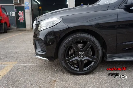 벤츠 GLE 350D 포스있는 블랙유광 휠도색으로 차량의 분위기를 반전 시키다. / 용인 처인구