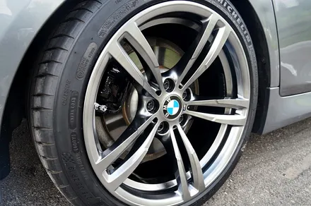 기존 고객님의 재방문. BMW F10 530D 437M 고스트크롬 휠도색 / 용인 처인구