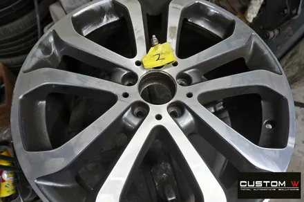 벤츠 GLE350d 휠 상처 수리 후 블랙 유광 휠도색 / 용인 처인구