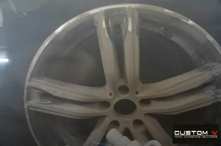 BMW 640d 휠 상처 수리 후 블랙유광 휠도색 + 블루 캘리퍼 도색 / 용인 처인구