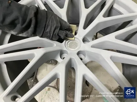 포르쉐 신형 마칸 GTS 휠 상처 수리 후, 제트 블랙 휠 복원 도색 ( 무광 검정 / 매트 블랙 /사틴 블랙 ) / 용인 처인구