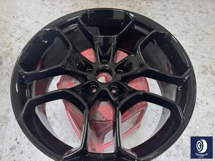 람보르기니 우라칸 LP610 조수석 앞 휠 상처 수리 후, 하이그로시 블랙 휠 복원 도색 / 용인 처인구
