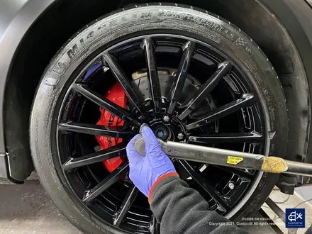 벤츠 GT43 AMG 휠수리 후 블랙유광 휠도색 + 레드 캘리퍼 도색 / 용인 처인구