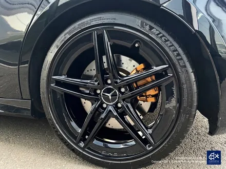 벤츠 A45 AMG 휠수리 후 블랙유광 휠도색 + 카본 세라믹 골드 캘리퍼 도색 / 용인 처인구