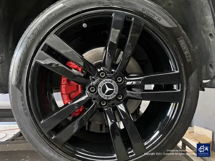 벤츠 GLK220 휠수리 후 블랙유광 휠도색 + 부식 제거 후 레드 캘리퍼 도색 / 용인 처인구