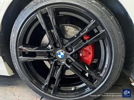 BMW 118d 819M 블랙유광 휠도색 + 레드 캘리퍼 도색 / 용인 처인구