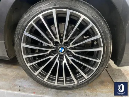 BMW G11 730d 20인치 휠 상처 수리 후, 다이아몬드 커팅 복원 + 브레이크 캘리퍼 부식 / 녹  제거 후, 건메탈 그레이 컬러 도색 / 용인 처인구