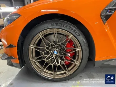 멋지게 꾸민 BMW G82 M4 컴페티션 826M 휠 도색 (M5 CS 789M 휠에 적용되는 골드 브론즈 컬러) 그리고 레드 캘리퍼 도색까지_! / 용인 처인구
