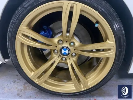 타 업체 잘못된 수리 도색 이력이 있는 BMW 640i 약품 박리 / 페인트 제거 후, 골드 휠 도색 + 엄청난 부식 제거 후, 블루 컬러 캘리퍼 도색으로 부식 방지까지_! / 용인 처인구