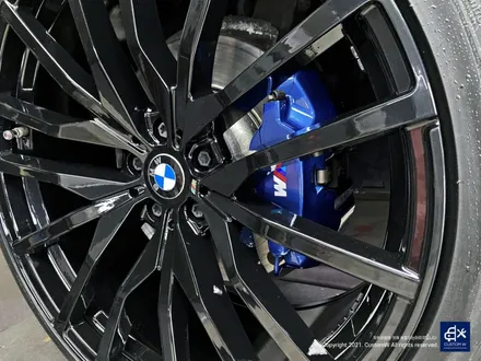 BMW G05 X5 30d 휠수리 불량 기존 페인트 도막 제거 (약품박리) 후 블랙유광 휠도색 + 블루 캘리퍼 도색 / 용인 처인구