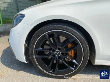 벤츠 E53 AMG 무광 블랙 실버 투톤 휠 도색 + 카본 세라믹 골드 캘리퍼 도색 / 용인 처인구