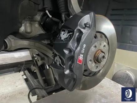 아우디 Q7 55TFSI 플라스틱 커버가 장착된 21인치 휠 블랙 유광 휠도색 + 부식 제거 후, 건메탈 그레이 캘리퍼 도색 / 용인 처인구