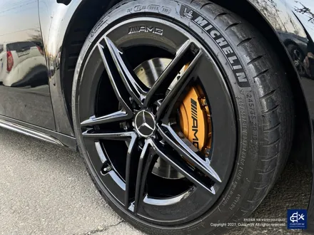 벤츠 A45 AMG 휠수리 후 블랙유광 휠도색 + 카본 세라믹 골드 캘리퍼 도색 / 용인 처인구