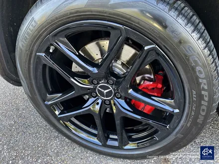 벤츠 GLE53 AMG 휠수리 후 블랙유광 휠도색 & 레드 캘리퍼 도색 / 용인 처인구