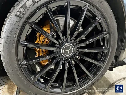 벤츠 GT43 AMG 블랙유광 휠도색 & 카본 세라믹 골드 캘리퍼 도색 / 용인 처인구