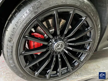 벤츠 GT43 AMG 휠수리 후 블랙유광 휠도색 + 레드 캘리퍼 도색 / 용인 처인구