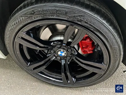 BMW F10 520d 19인치 휠수리 후 블랙유광 휠도색 + 레드 캘리퍼 도색 / 용인 처인구