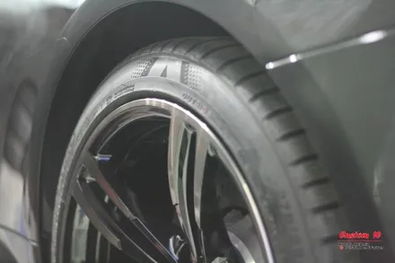 잘못된 휠수리로 엉망인 휠 다이아몬드컷팅 휠수리로 휠복원- 최강한파에도 찾아온 BMW M4 / 용인 처인구