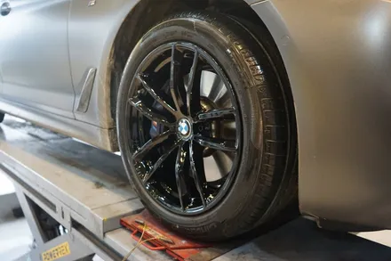 하이그로시블랙 휠도색 - BMW G30 530I / 용인 처인구