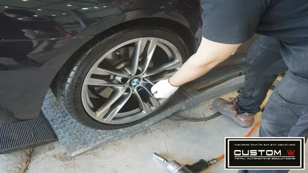 BMW 640d 블랙유광 휠도색, 고스트크롬 휠도색 2가지 컬러 휠도색 작업 함께 보기. / 용인 처인구