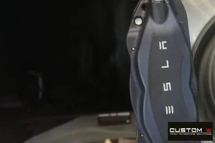 테슬라 모델S 블랙유광(하이그로시블랙) 휠도색 작업 , 레드 캘리퍼 도색 작업 까지.! 커스텀W CUSTOM W / 용인 처인구