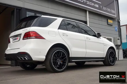 벤츠 GLE63AMG 맷블랙과 실버 투톤 휠도색.커스텀W / 용인 처인구