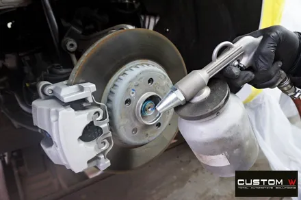 벤츠 C43 AMG 무광 블랙 실버 투톤 휠 + 골드 캘리퍼 도색 / 용인 처인구
