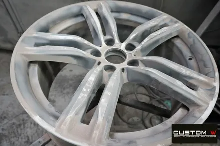 BMW 640d 휠 상처 수리 후 블랙유광 휠도색 + 블루 캘리퍼 도색 / 용인 처인구